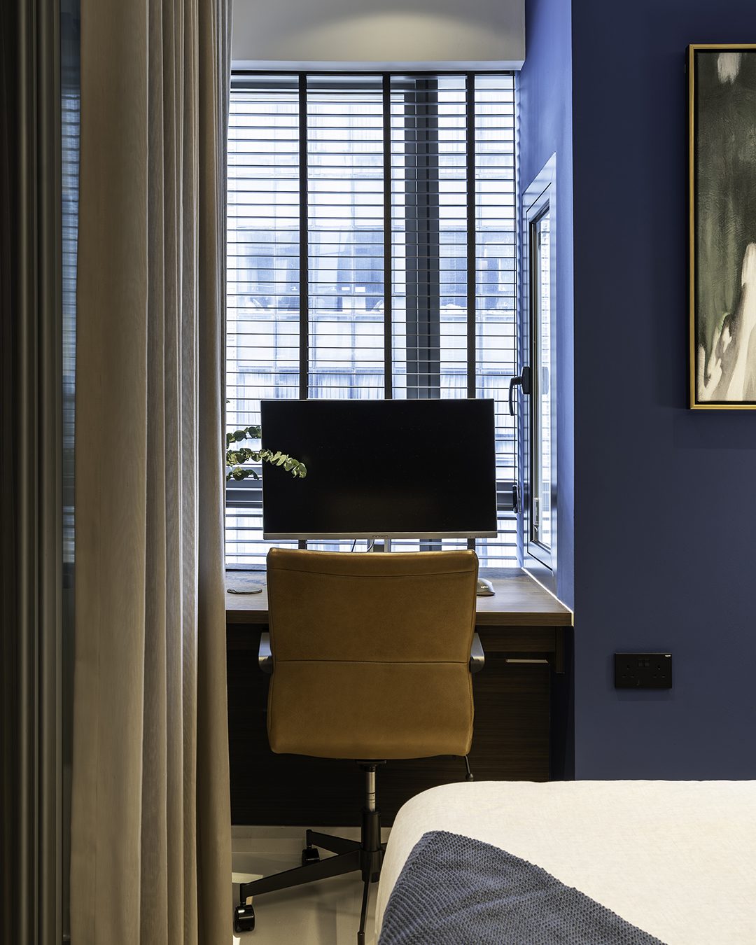 Bedroom-Study-Desk