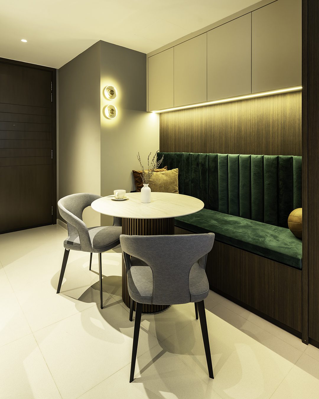 Dining-Angle-View
