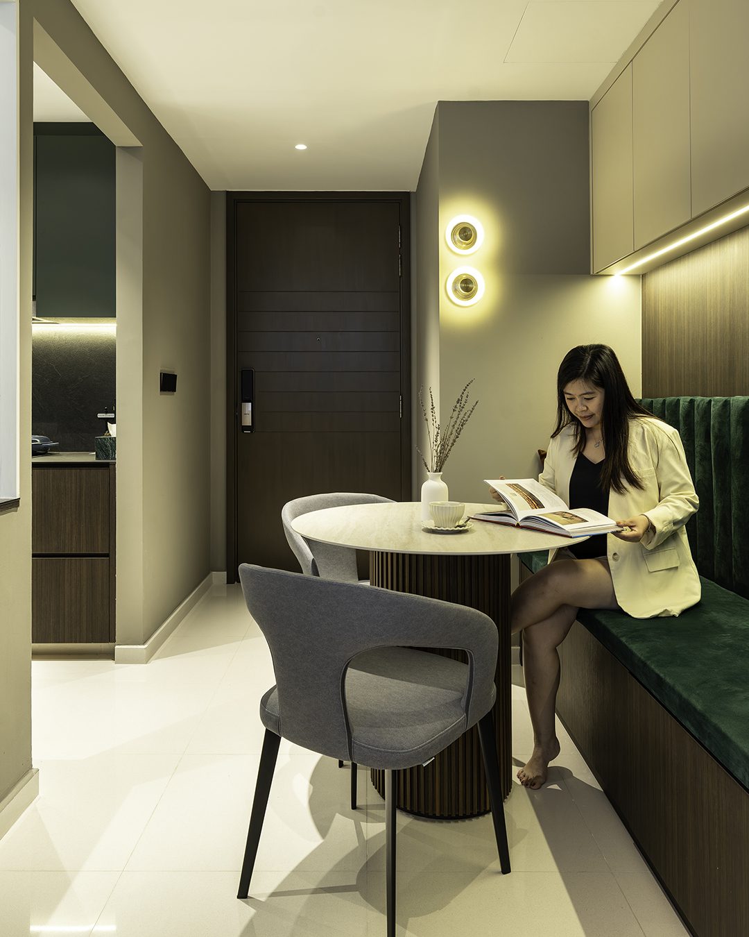 Dining-ID-Seated