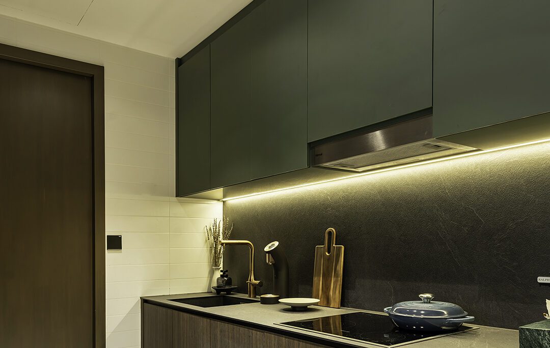 Kitchen-Close-Up-Cabinet-View