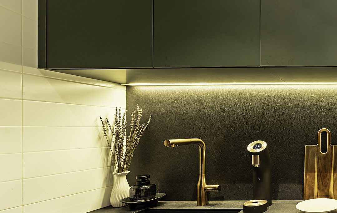 Kitchen-Countertop-Ultra-Wide-Left