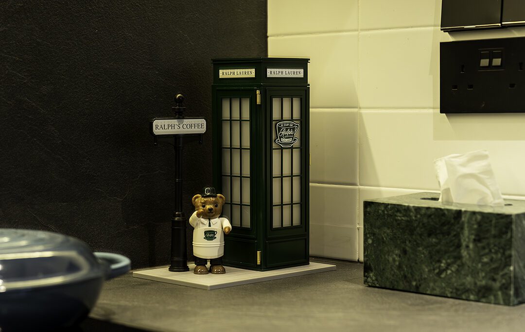 Kitchen-Details-Bear-Phone-Booth