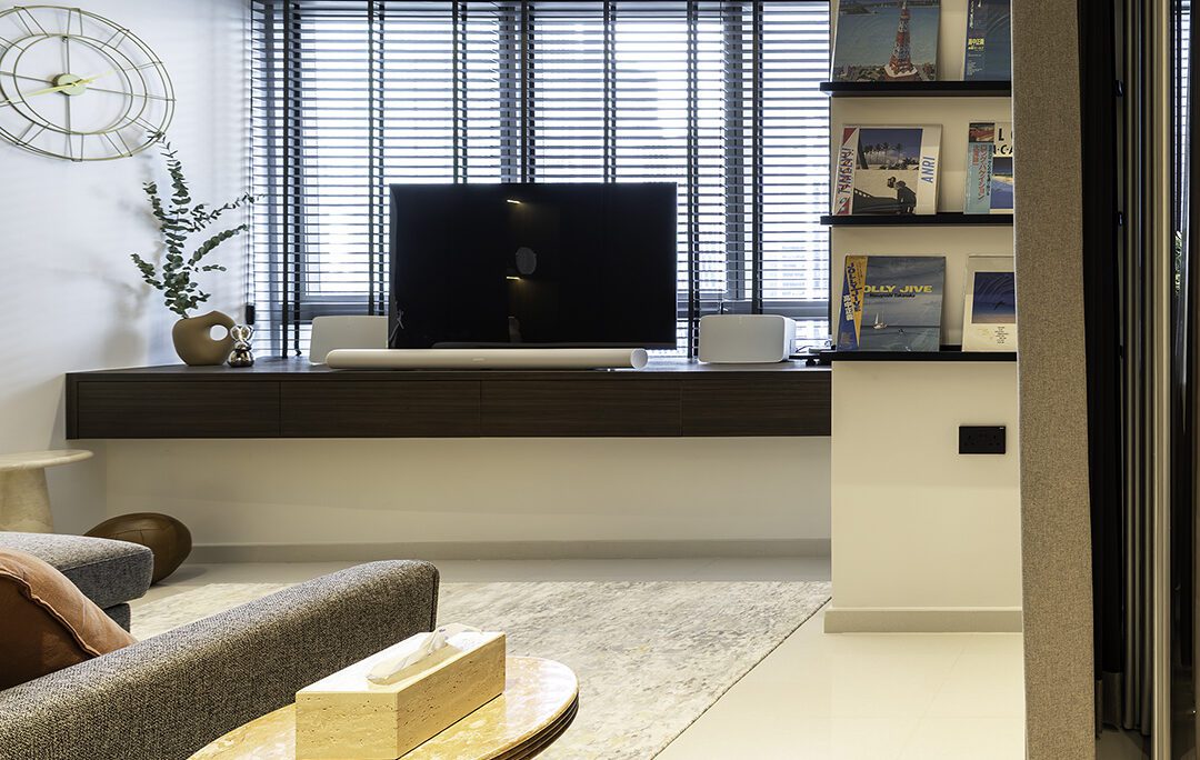 Living-Bedroom-Ultra-Wide-Window-View-Left