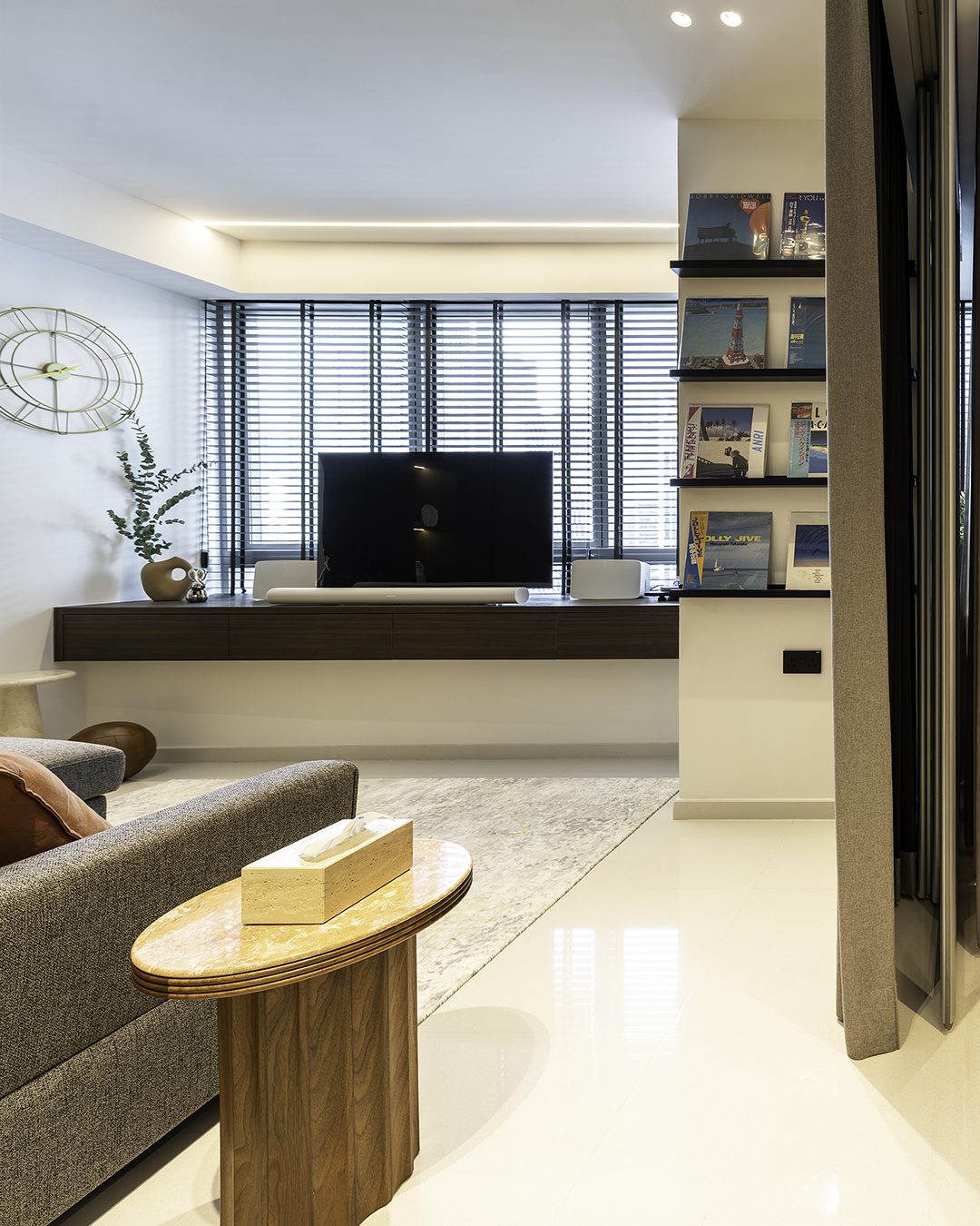 Living-Bedroom-Ultra-Wide-Window-View-Left