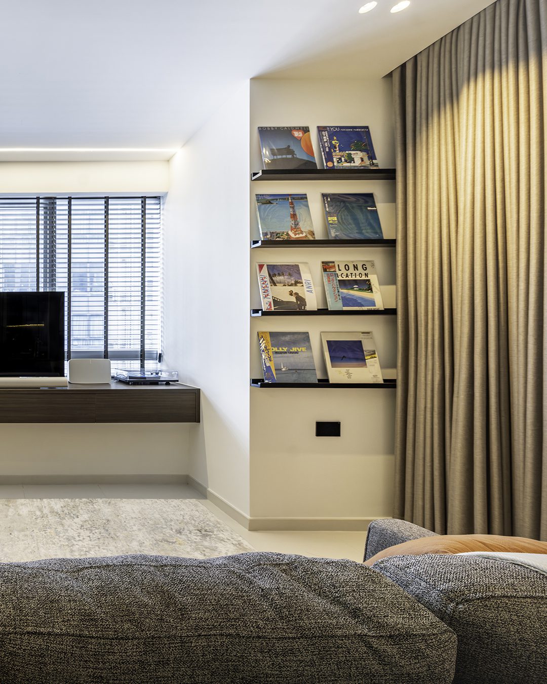 Living-Ultra-Wide-TV-View-Right